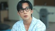 Jong-hyeon gets discharged (Image via Prime Video)